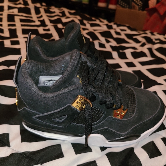 Royalty 4's - Picture 1 of 5